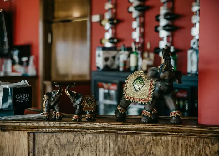 Golden Village Lodge