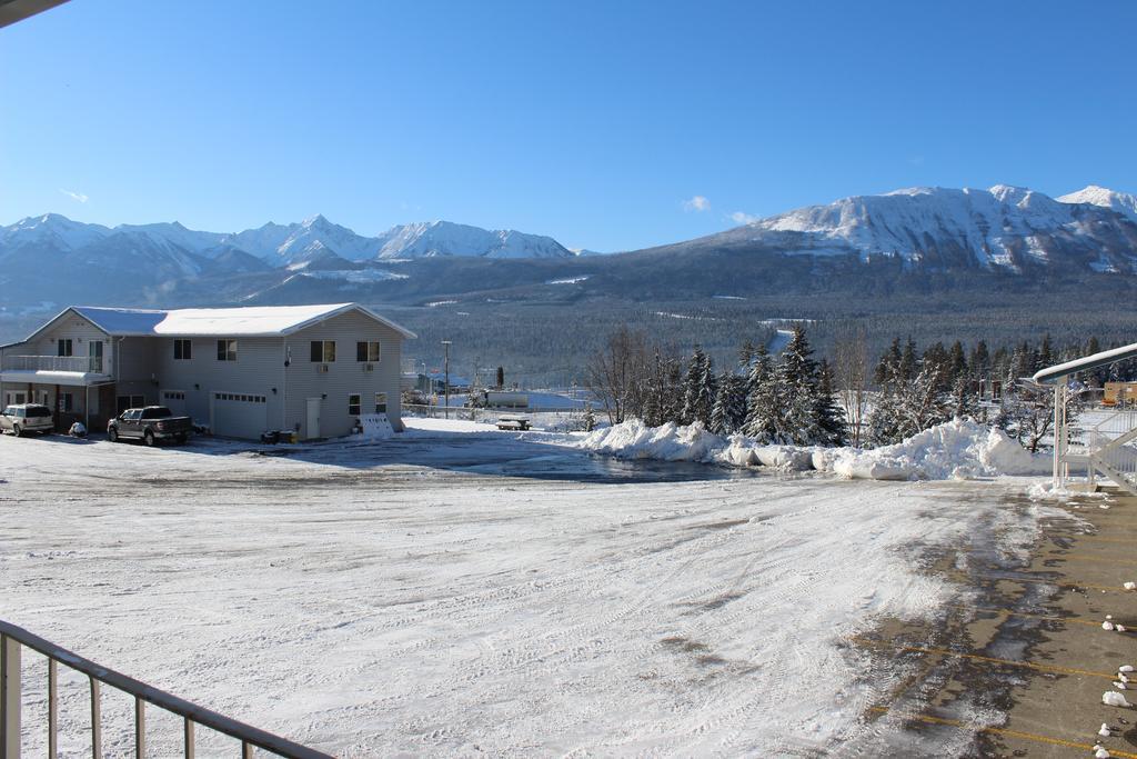 Village Hotel